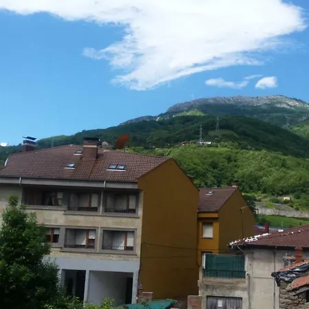 Hébergement de vacances Casa Fuente El Vache Campomanes